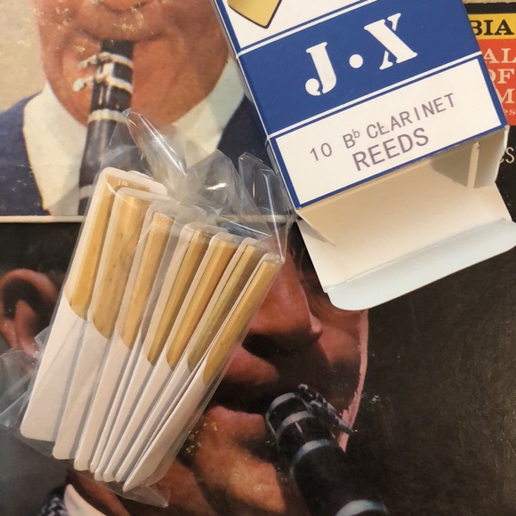 J X Clarinet Reeds 10 Reeds NWT - Picture 1 of 3